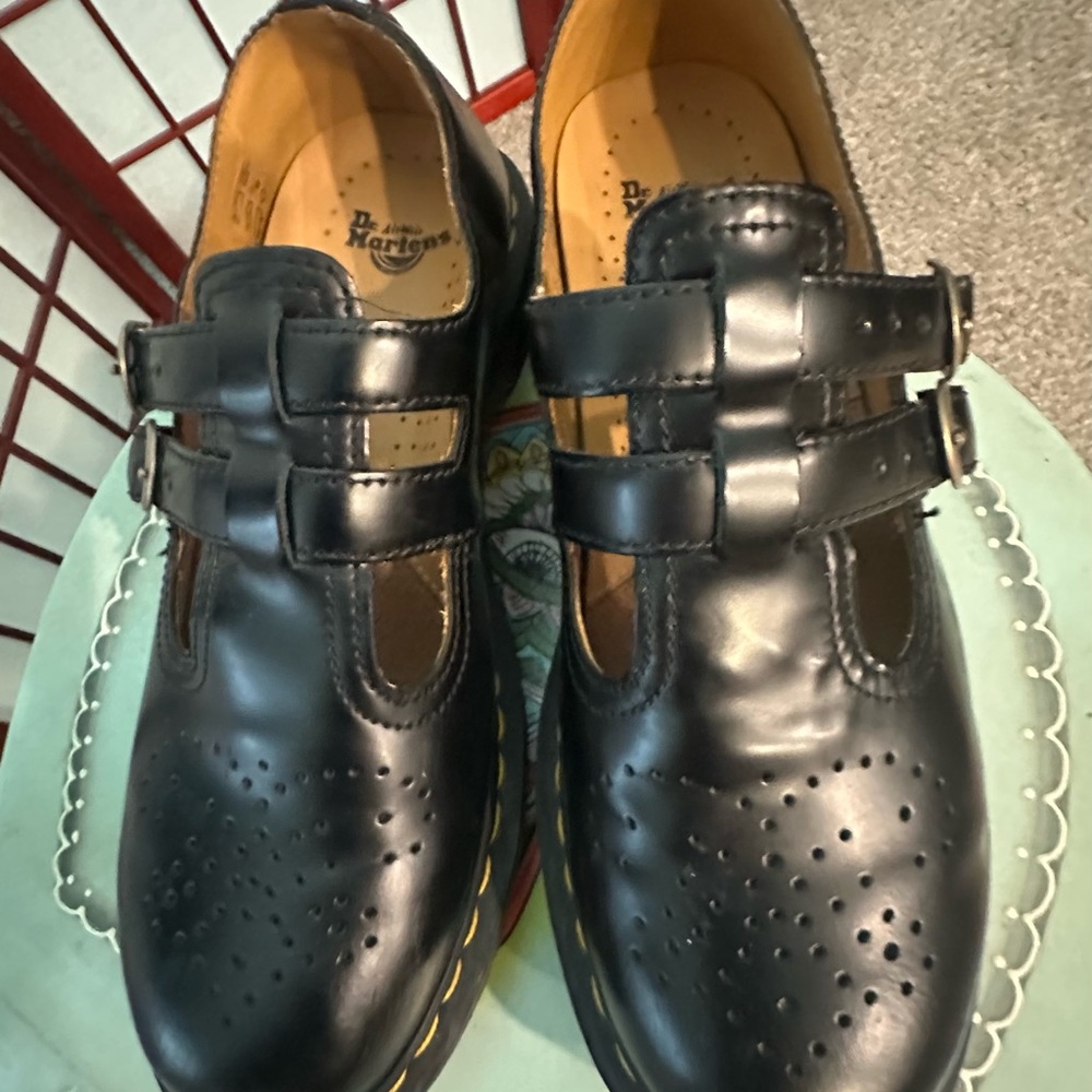 Dr. Martens womans Black Leather Mary Jane Shoes - Worn once